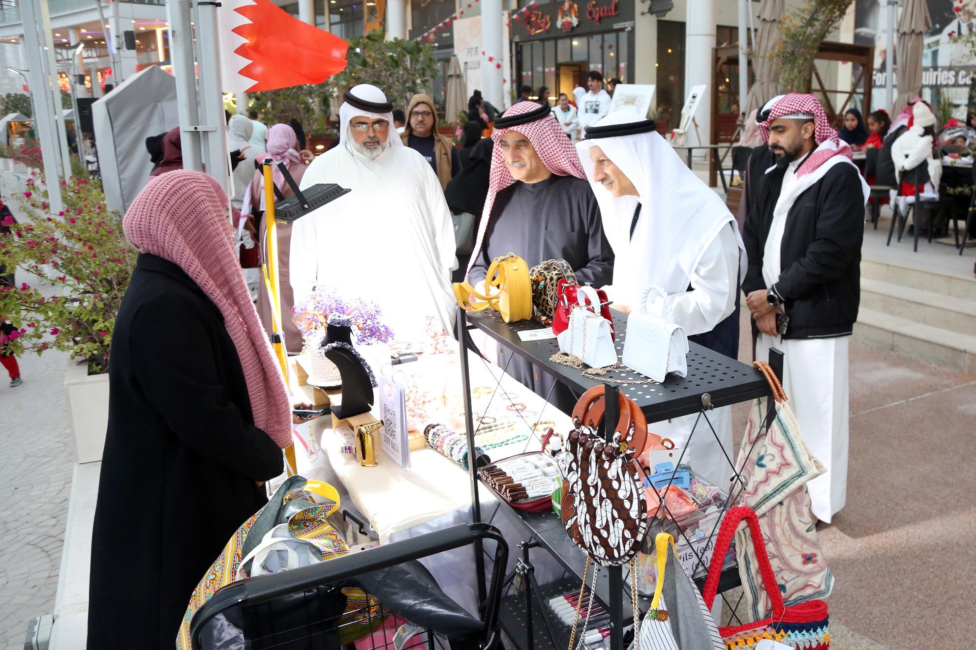 نائب محافظة العاصمة يحضر احتفالات الأعياد الوطنية في واتر جاردن<